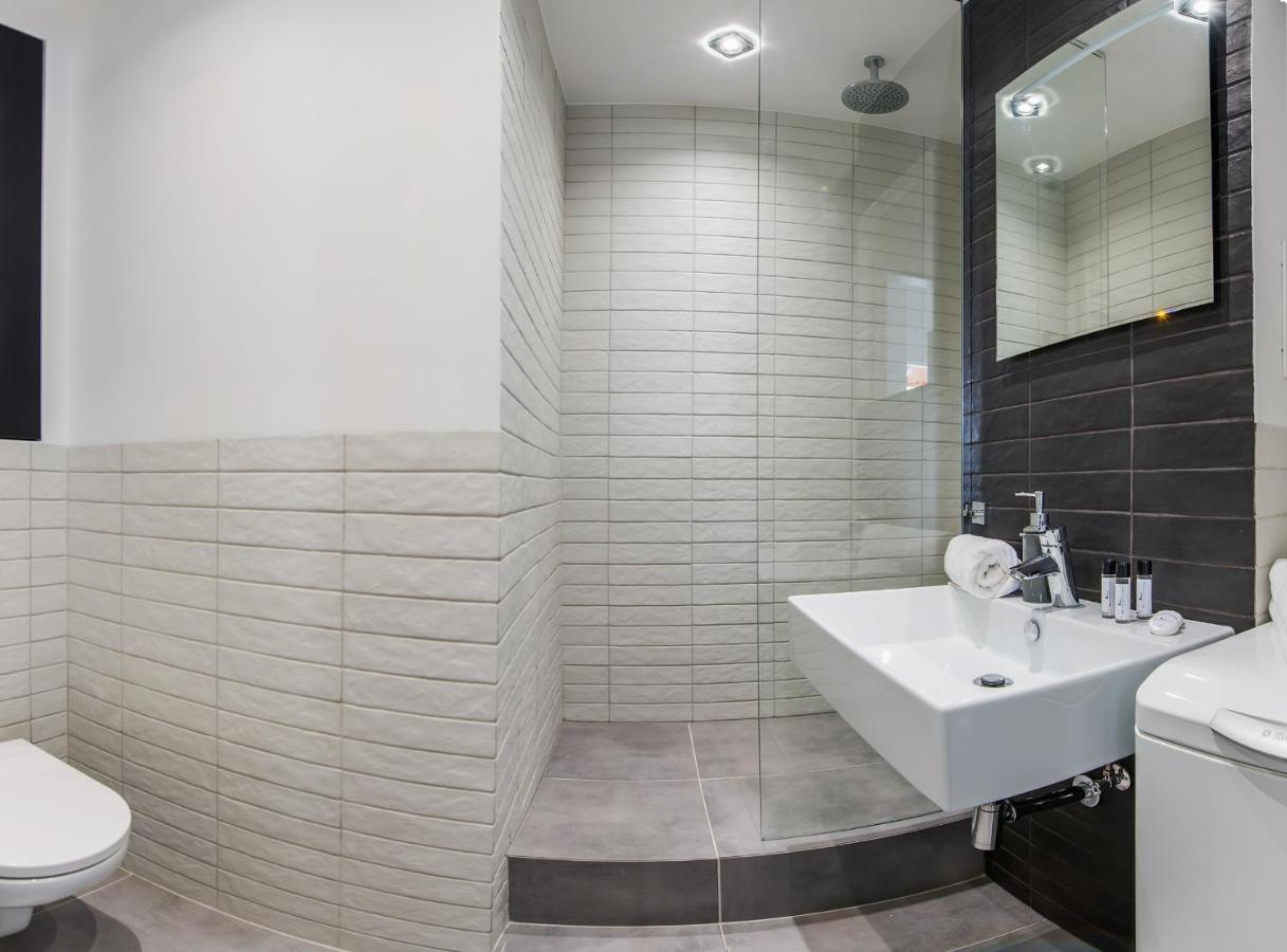 Dworzec Centralny P&O Serviced Apartments Warschau Buitenkant foto